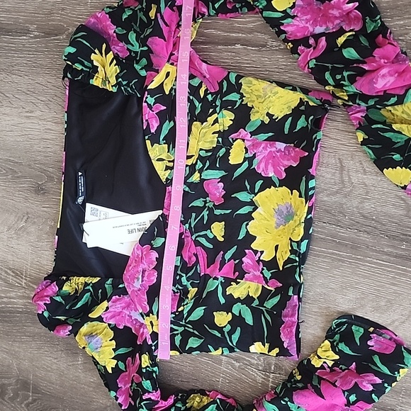 NEW! ZARA Long Sleeve Vibrant Floral Sweetheart Neckline Crop Top XS - Picture 9 of 11
